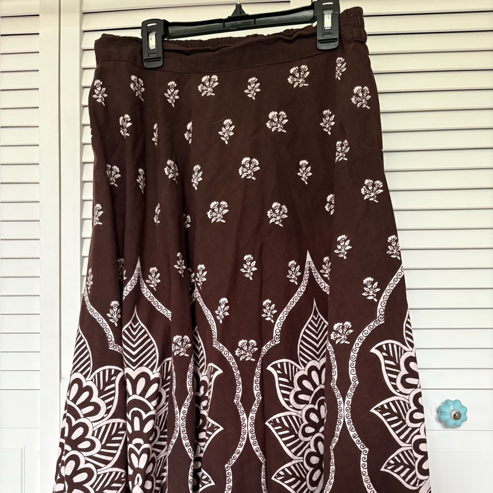 Elegant Brown Floral Women's Skirt